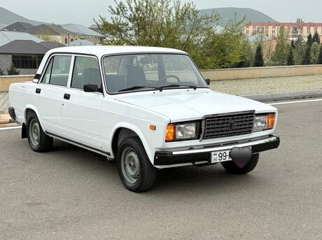 LADA (VAZ) 2107