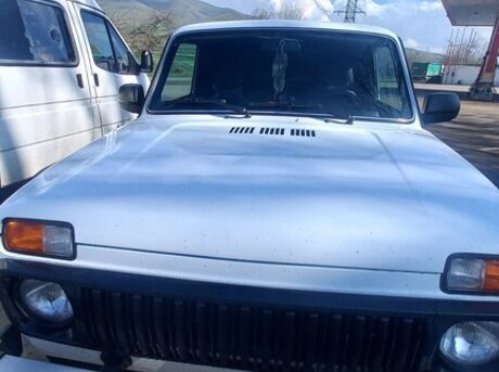 LADA (VAZ) Niva