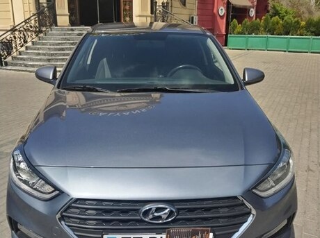 Hyundai Accent