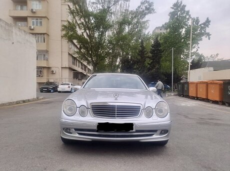 Mercedes E 320