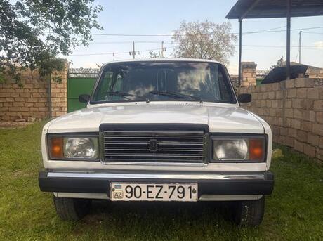 LADA (VAZ) 2107