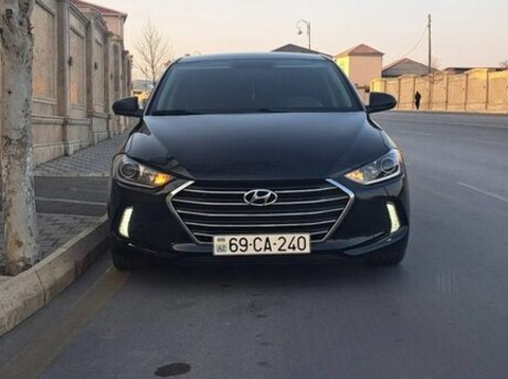 Hyundai Elantra