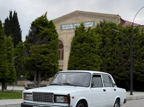 LADA (VAZ) 2107