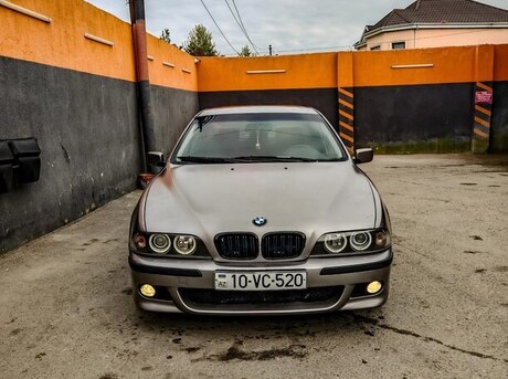 BMW 520