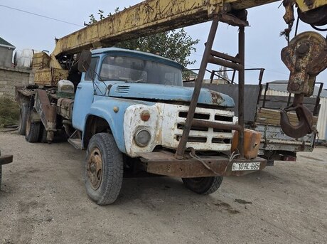 ZIL 133