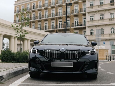 BMW i5