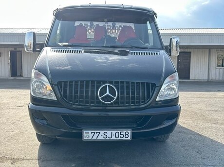 Mercedes Sprinter 208