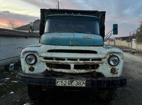 ZIL 130