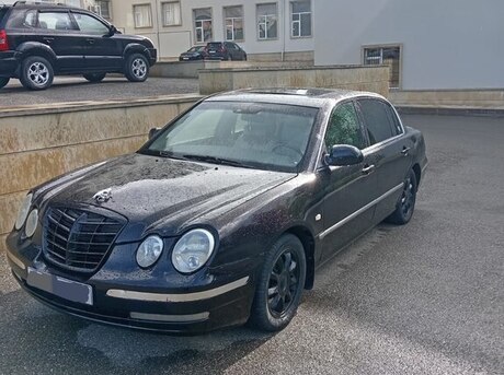 Kia Opirus