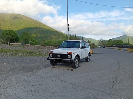 LADA (VAZ) Niva