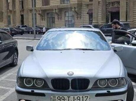 BMW 523