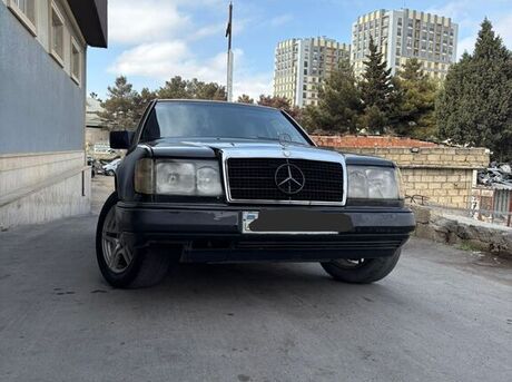 Mercedes 200 D