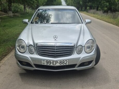 Mercedes E 220