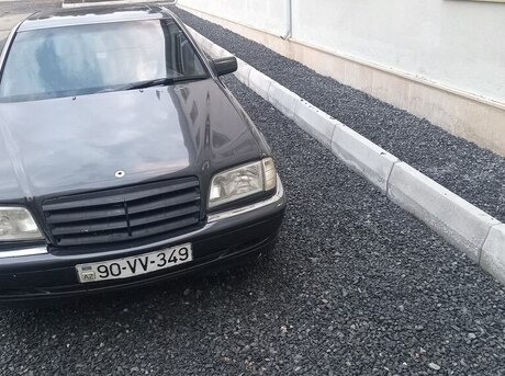 Mercedes C 280