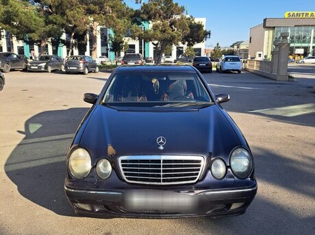 Mercedes E 270