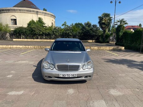 Mercedes C 180