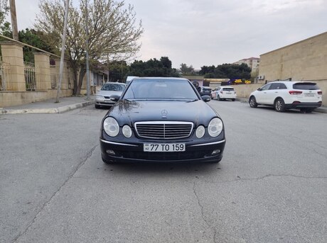 Mercedes E 320