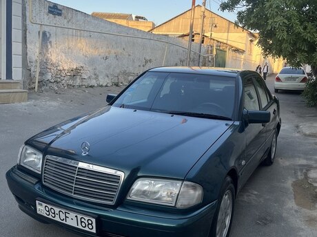 Mercedes C 200