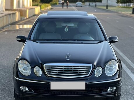 Mercedes E 320