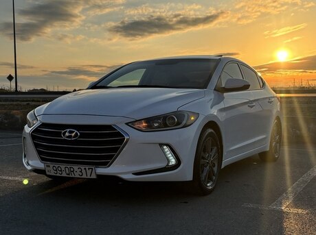 Hyundai Elantra