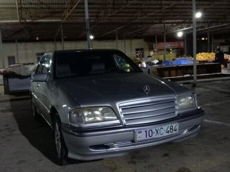 Mercedes C 180