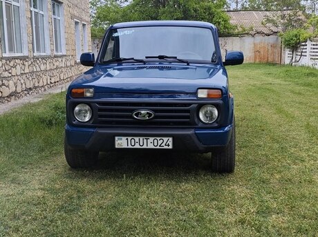 LADA (VAZ) Niva