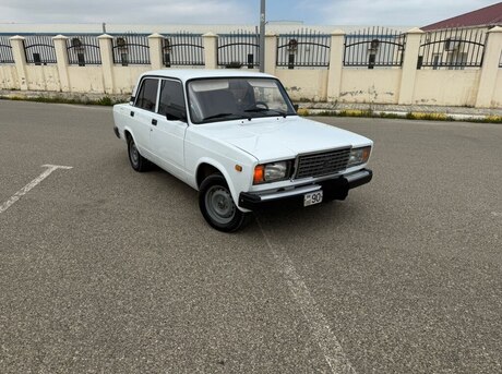 LADA (VAZ) 2107