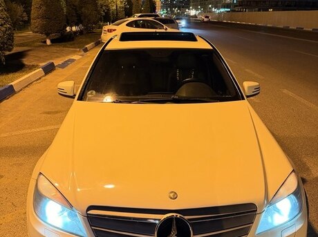 Mercedes C 200