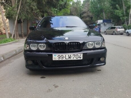 BMW 523