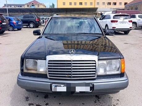 Mercedes E 220
