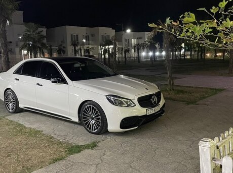 Mercedes E 220