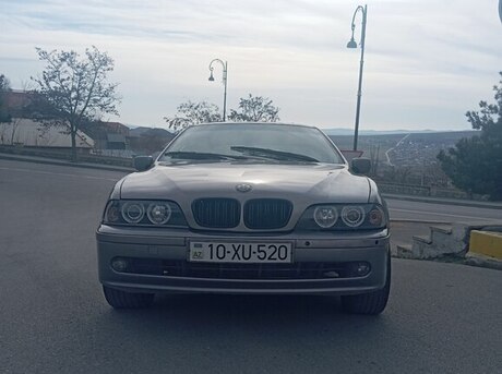 BMW 520