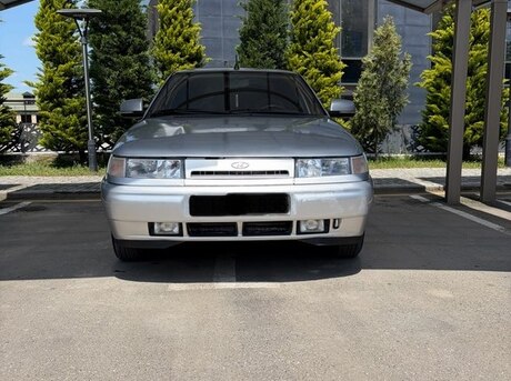 LADA (VAZ) 2112