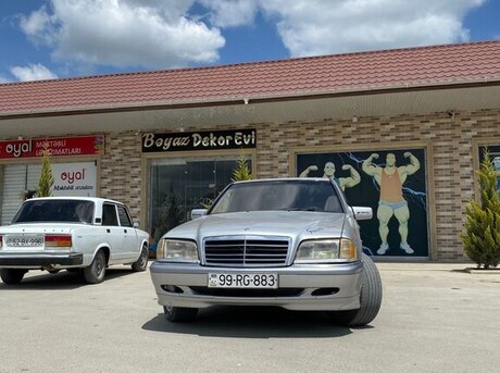 Mercedes C 180