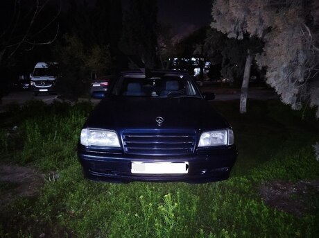 Mercedes C 180