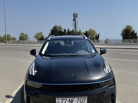 Lynk & Co 01