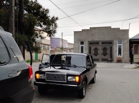 LADA (VAZ) 2107