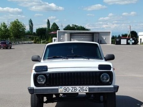 LADA (VAZ) Niva