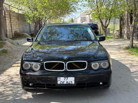 BMW 745