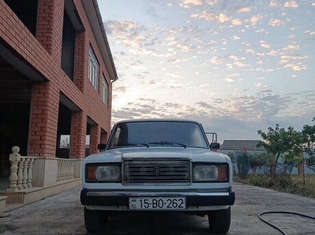 LADA (VAZ) 2107