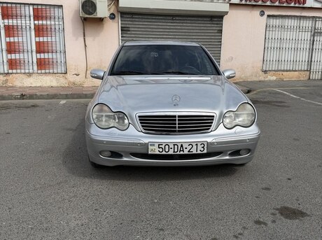 Mercedes C 240