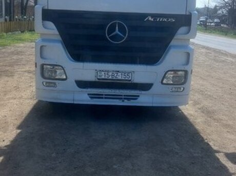 Mercedes Actros 1844
