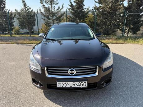 Nissan Maxima
