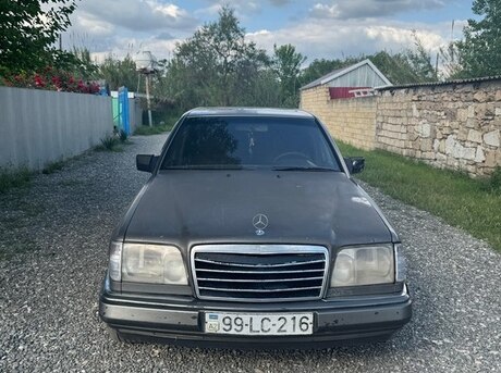 Mercedes 200 D