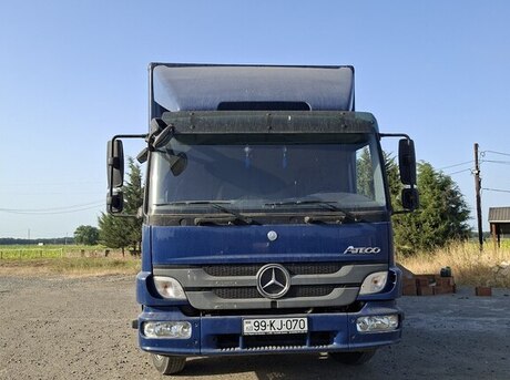Mercedes Atego 818