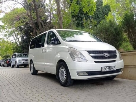 Hyundai H-1