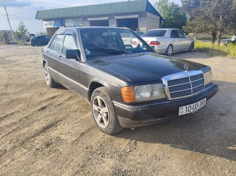 Mercedes 190
