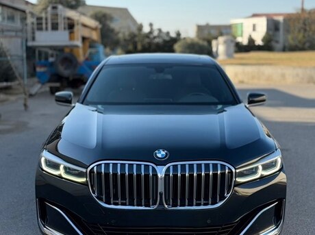 BMW 740