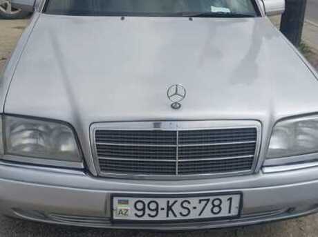 Mercedes C 200