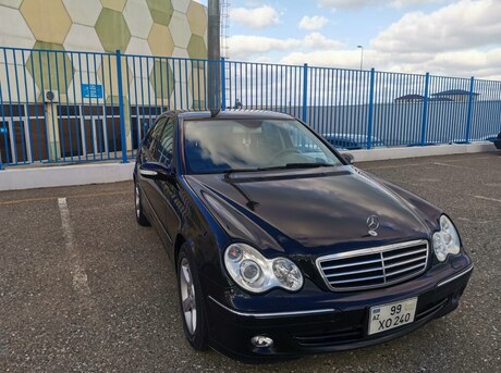Mercedes C 230